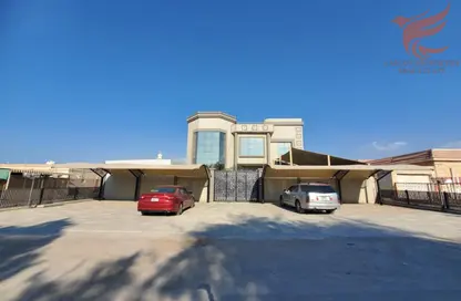 Villa - 7+ Bedrooms - 7+ Bathrooms for sale in Seih Al Uraibi - Ras Al Khaimah