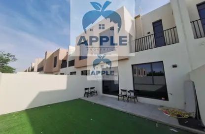 Villa - 2 Bedrooms - 3 Bathrooms for rent in Nasma Residence - Al Tai - Sharjah