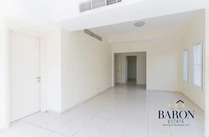 فيلا - 3 غرف نوم - 3 حمامات للايجار في الينابيع 11 - الينابيع - دبي