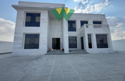 Villa - 4 Bedrooms - 5 Bathrooms for rent in Madinat Al Riyad - Abu Dhabi