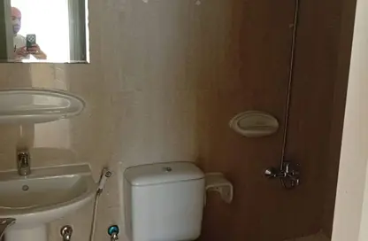 Apartment - 2 Bedrooms - 2 Bathrooms for rent in Al Khan Lagoon Tower - Al Khan Lagoon - Al Khan - Sharjah