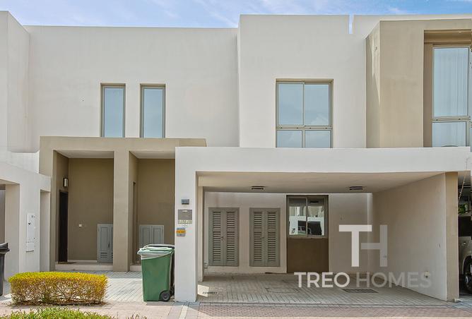 Townhouse - 3 Bedrooms - 3 Bathrooms for sale in Reem Community - Arabian Ranches 2 - Dubai