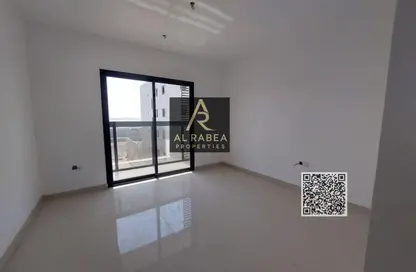 Apartment - 3 Bedrooms - 3 Bathrooms for rent in Al Jurf Industrial 3 - Al Jurf Industrial - Ajman