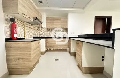 Apartment - 1 Bedroom - 2 Bathrooms for rent in Spanish Tower - Dubai Sports City - Dubai