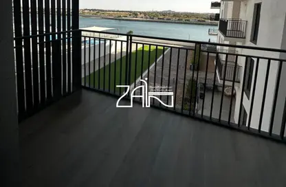 Apartment - Studio - 1 Bathroom for sale in Waters Edge - Yas Island - Abu Dhabi