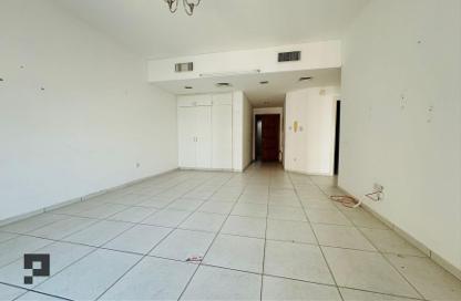 Apartment - 1 Bedroom - 1 Bathroom for rent in SG Al Soor Building - Al Soor - Al Qasimia - Sharjah