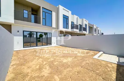 Villa - 3 Bedrooms - 4 Bathrooms for rent in Greenviews 2 - EMAAR South - Dubai South (Dubai World Central) - Dubai
