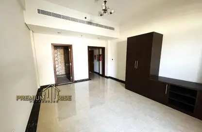 Apartment - 1 Bathroom for sale in Pantheon Boulevard - Jumeirah Village Circle - Dubai