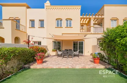 Villa - 2 Bedrooms - 3 Bathrooms for rent in Springs 8 - The Springs - Dubai