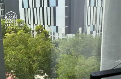 شقة - غرفة نوم - 2 حمامات للبيع في ذا سولو - الجادة - الشارقة