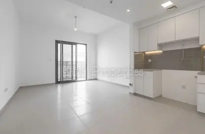 Apartment - 2 Bedrooms - 2 Bathrooms for rent in Zahra Apartments 1A - Zahra Apartments - Town Square - Dubai