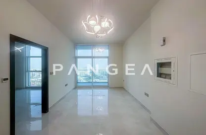 شقة - غرفة نوم - 1 حمام للايجار في سكايز من دانوب - ارجان - دبي