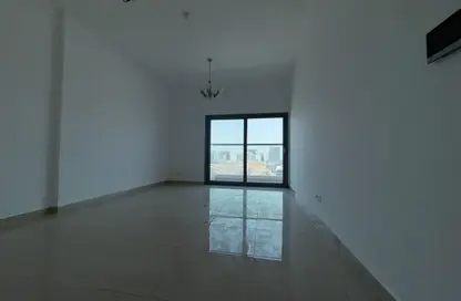 Apartment - 1 Bedroom - 2 Bathrooms for rent in Al Abeir Tower - Jumeirah Village Circle - Dubai