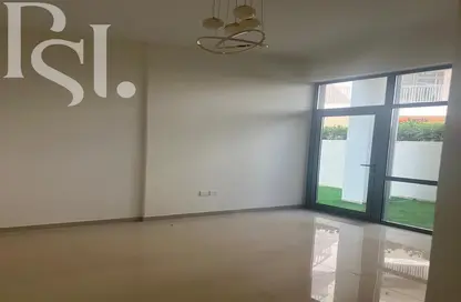 شقة - غرفة نوم - 1 حمام للبيع في أبتاون الزاهية - الزاهية - تجارية مويلح - الشارقة