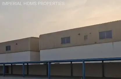 Warehouse - Studio - 2 Bathrooms for rent in Al Sajaa Industrial - Al Sajaa - Sharjah