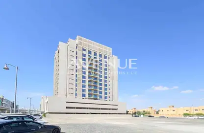 شقة - غرفة نوم - 2 حمامات للبيع في شرق 40 - الفرجان - دبي