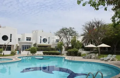 مجمع سكني - 4 غرف نوم - 5 حمامات للايجار في فلل الجميرا 1 - جميرا 1 - الجميرا - دبي