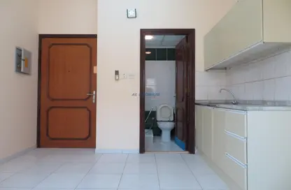 Apartment - 1 Bathroom for rent in Al Ghubaiba Area - Bur Dubai - Dubai