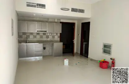 شقة - غرفة نوم - 1 حمام للايجار في برج النعيمية 1 - أبراج النعيمية - النعيمية - عجمان