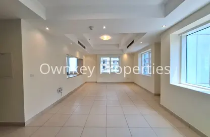 Apartment - 2 Bedrooms - 3 Bathrooms for rent in Bin Hendi Tower - Mankhool - Bur Dubai - Dubai