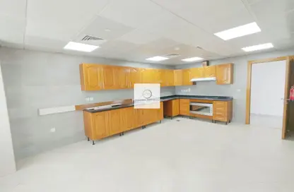 Apartment - 1 Bedroom - 2 Bathrooms for rent in Blue Tower - Sheikh Zayed Road - Dubai