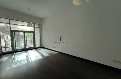 Apartment - 1 Bedroom - 1 Bathroom for rent in The Lofts - Downtown Dubai - Dubai