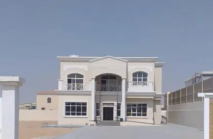 Villa - 5 Bedrooms - 7+ Bathrooms for sale in Al Suyoh - Sharjah