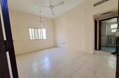 Apartment - 1 Bedroom - 1 Bathroom for rent in Muwailih Building - Muwaileh - Sharjah