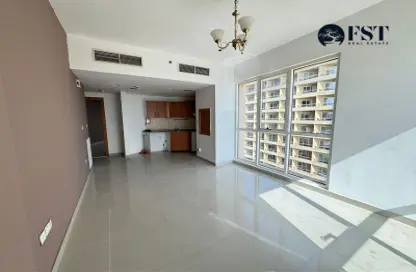 شقة - غرفة نوم - 2 حمامات للايجار في برج  ب - ليك سايد ريزيدنس - مدينة دبي للإنتاج (اي ام بي زد) - دبي