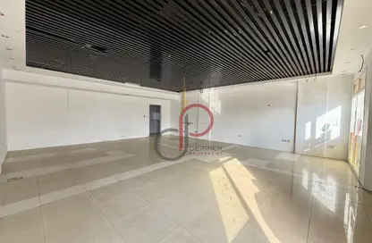 Shop - Studio - 2 Bathrooms for rent in China Cluster - International City - Dubai