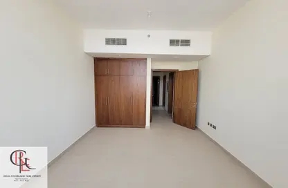 Apartment - 2 Bedrooms - 2 Bathrooms for rent in Shabiya 12 - Shabiya - Mussafah - Abu Dhabi