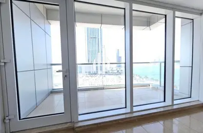 Apartment - 3 Bedrooms - 5 Bathrooms for rent in Al Khan Corniche - Al Khan - Sharjah