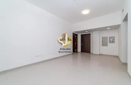 Empty Room image for: Apartment - 1 Bedroom - 2 Bathrooms for rent in Al Muteena - Deira - Dubai, Image 1