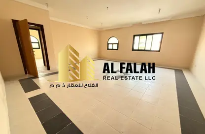شقة - 3 غرف نوم - 3 حمامات للايجار في المحطة - القاسمية - الشارقة
