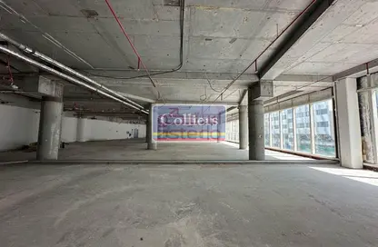 Office Space - Studio - 1 Bathroom for rent in Shining Towers - Al Khalidiya - Abu Dhabi
