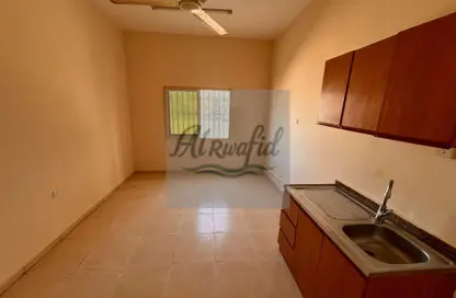 Apartment - Studio - 1 Bathroom for rent in Al Mowaihat 3 - Al Mowaihat - Ajman
