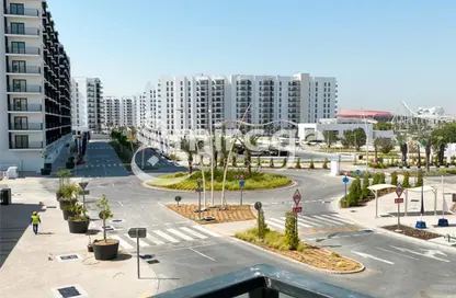 Outdoor Building image for: Apartment - 1 Bedroom - 2 Bathrooms for rent in Waters Edge - Yas Island - Abu Dhabi, Image 1