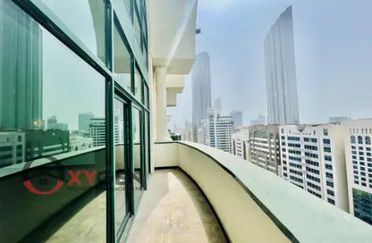 Apartment - 3 Bedrooms - 4 Bathrooms for rent in Liwa Centre Tower 1 - Liwa Centre Towers - Hamdan Street - Abu Dhabi