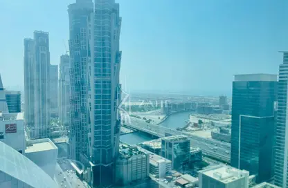 مكتب - استوديو - 1 حمام للايجار في القمة - الخليج التجاري - دبي