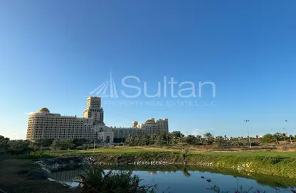 تاون هاوس - 3 غرف نوم - 4 حمامات للايجار في تاون هاوسز قرية الحمرا - قرية الحمرا - رأس الخيمة