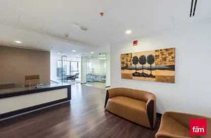 مكتب - استوديو - 2 حمامات للايجار في القلعة - الخليج التجاري - دبي