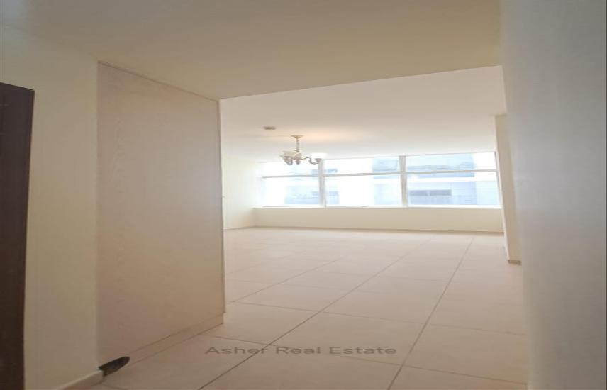 Apartment for Rent in Al Rigga Building Close to metro Luxury 2BR