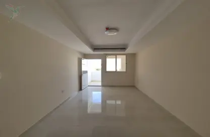 Apartment - 1 Bedroom - 2 Bathrooms for rent in Al Jimi - Al Ain