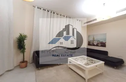 شقة - غرفة نوم - 2 حمامات للايجار في مساكن كورنيش عجمان - طريق كورنيش عجمان - عجمان