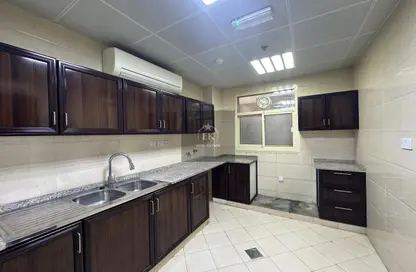 شقة - 2 غرف نوم - 2 حمامات للايجار في الخبيصي - العين