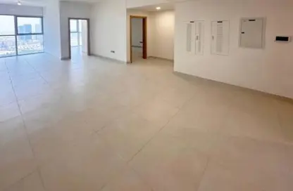 Apartment - 3 Bedrooms - 4 Bathrooms for sale in Radiant Square - City Of Lights - Al Reem Island - Abu Dhabi