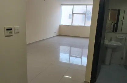 Apartment - Studio - 1 Bathroom for rent in Bukhara Street - Al Nahda - Sharjah