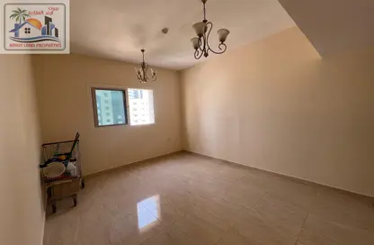 Apartment - 1 Bedroom - 2 Bathrooms for rent in Al Fardan Centre - Al Majaz 3 - Al Majaz - Sharjah