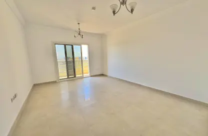 Apartment - 2 Bedrooms - 2 Bathrooms for rent in Hajar Building - Muwaileh Commercial - Sharjah