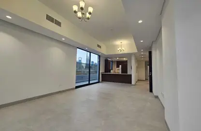 Apartment - 3 Bedrooms - 4 Bathrooms for rent in Jumeirah Garden City - Al Satwa - Dubai